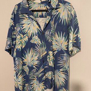 Tommy Bahama Button Down